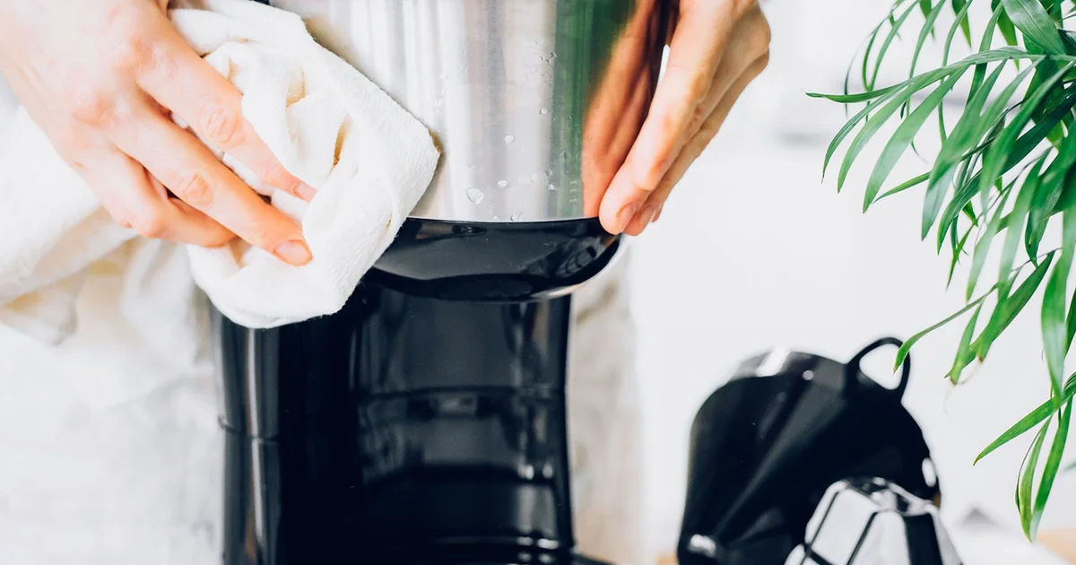 Få den perfekte kop kaffe hver gang: Den ultimative guide til rengøring af din kaffemaskine og forebyggelse af kalk - image 4