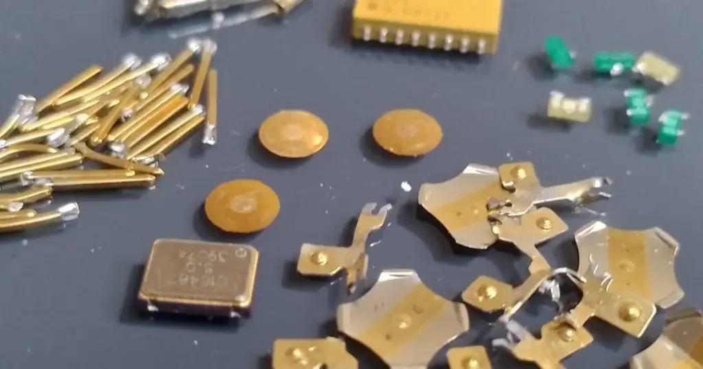 Din Gamle Elektronik Gemmer på en Guldskat: Hvert Apparat Indeholder 450 mg 22-Karat Guld! - image 1