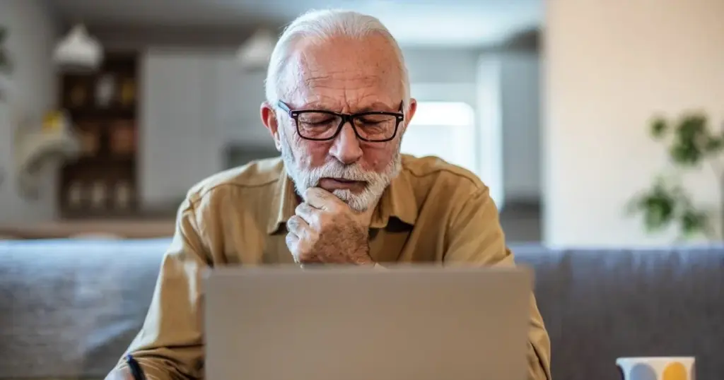Pensionist snydt af systemet: Mistede sin pension, men vandt over 55.000 euro i erstatning efter års kamp! - image 1